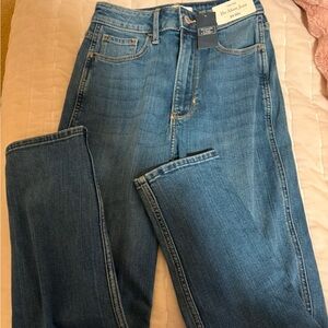 Abercrombie and finch Denim mom Jeans